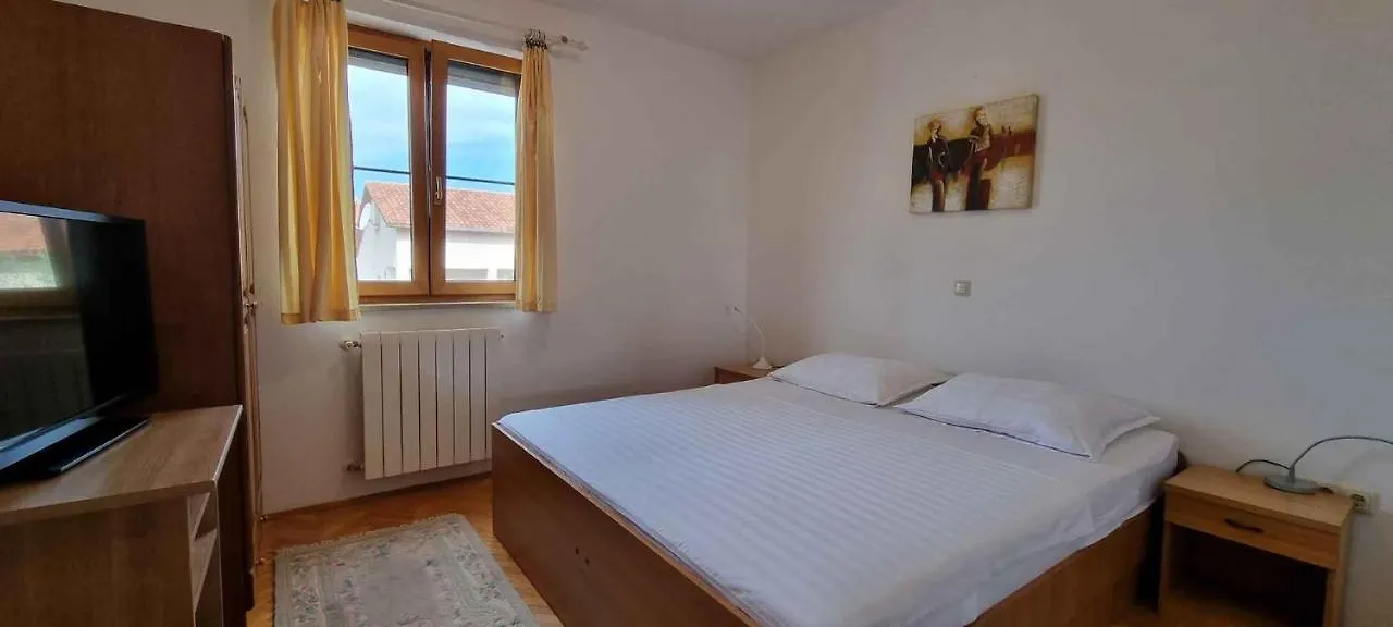 Apartment In Medulin With One-Bedroom 4 0*,